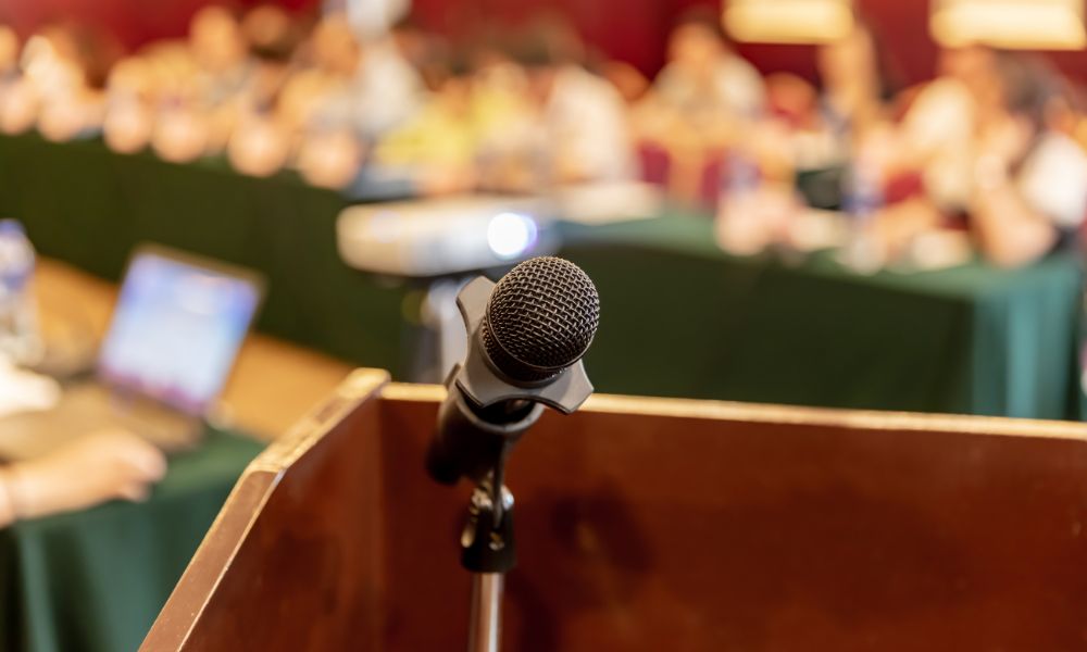 La Universitat i l’ICAB organitzen un curs d’oratòria per a l’àmbit jurídic